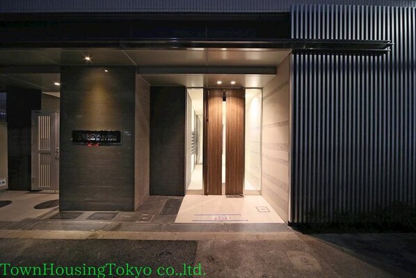 レジディア三宿の物件内観写真